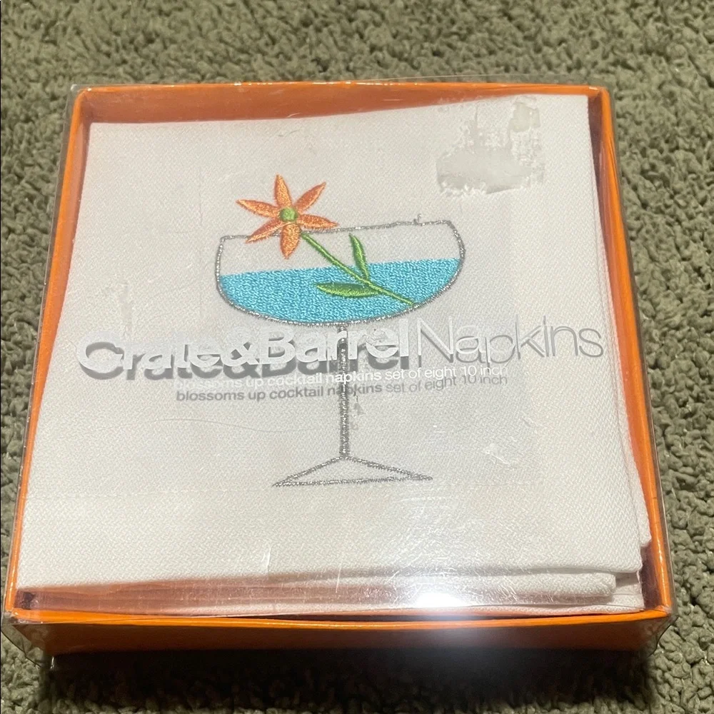 Crate&Barrel Blossoms Up Napkins